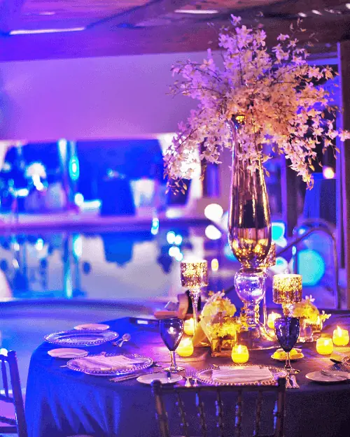round banquet table